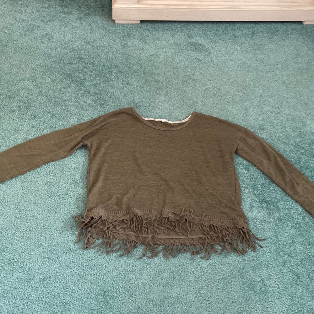 Rewind: green long sleeve crop top with frills